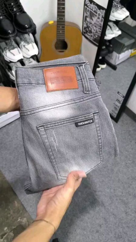 bahan nya adem🤤🤩#celanapria #celanajeans #outfitpriasimple #ShopeeCOD #viralshopeevideo #ShopeeFashionHaul #outfitideas #ShopeeLook