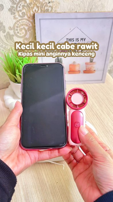 Kecil kecil cabe rawit 😍 #kipasmini #kipasminiportable ##kipasminigenggam #kipasminilucu