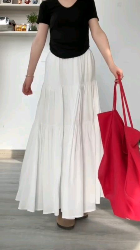 #ruffleskirt #skirt #roksusun #longskirt #RacunShopee #ViralDiShopeeVideo #BeliDiShopeeVideo #OutfitAlaKorea #koreanstyle #SpillRacunShopee