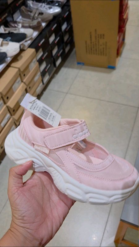 #sepatuanak #diadorakids