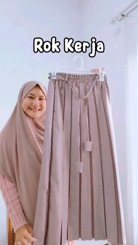 Rok Plisket Semi Wool #rokkerja #rokkantor #rokformal #rokplisket #SpillBawaBerkah