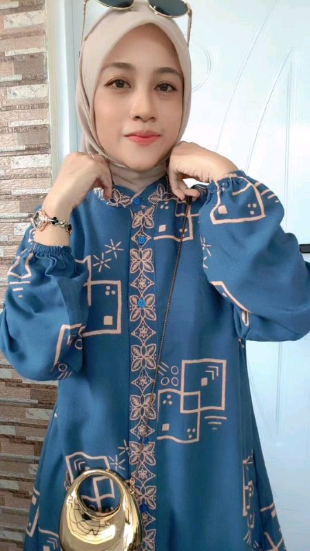 Tebak yang aku pake warna apa nih ka? 😍 #RacunCantikShopee #ShopeeFashionHaul #SpillRacunShopeeHaul #RacunShopee