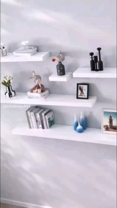 rumah kelihatan estetik cuman modal 20ribu aja#RacunShopee #rakdinding #fyp