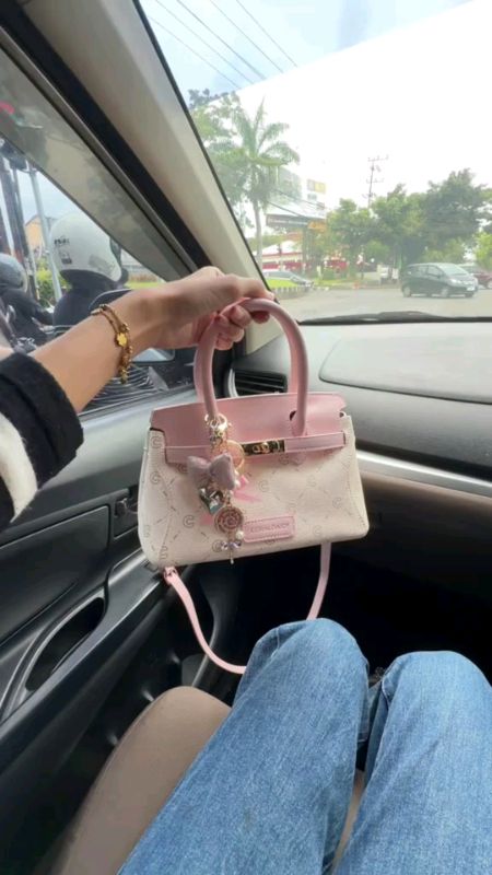 #taswanita #tascantik #coraldaisy #tasselempangwanita