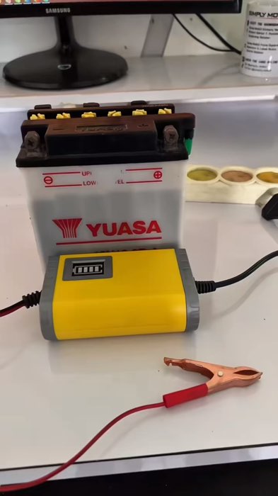 Charger aku motor mobil #Diskon40RB #cosekarangjuga?️ #Diskon50Persen #DiskonRacunShopee #videoviral #Shopee #Shopee #videoviral