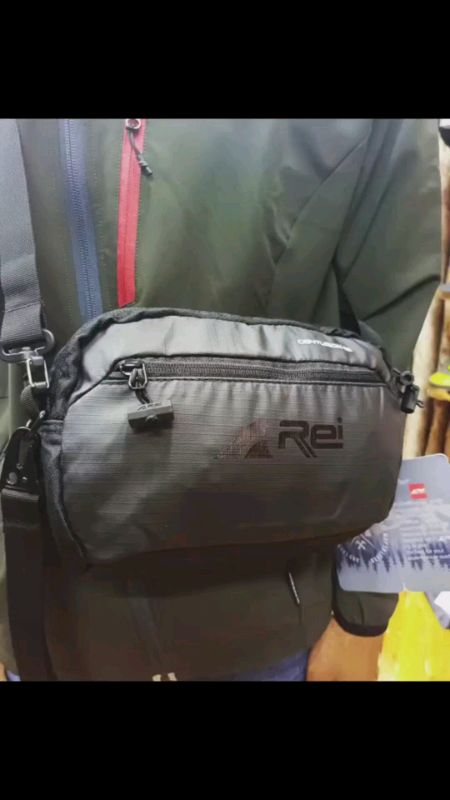 Tas Travel Pouch / Tas Selempang Pria Centurion 02 Arei #GratisOngkirRP0#RacunShopee#SpillRacunShopee#SpillBawaBerkah #GakNyeselBeliIni