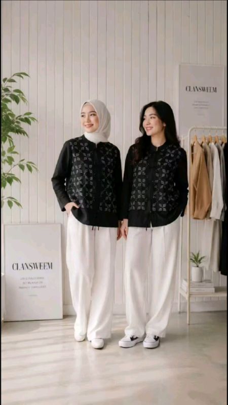 Blouse atasan batik #blouse #blousewanita #blousebatik #atasanwanita #atasanbatik #FashiondiShopee #RacunShopee #ViralDiShopeeVideo #shopeevideo #fyp