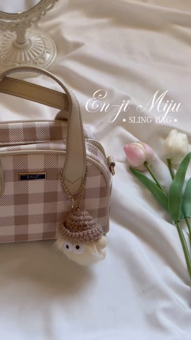 #enjicollection #enjislingbag #taswanita #tasselempang #rekomendasitas #taskekinian #slingbag