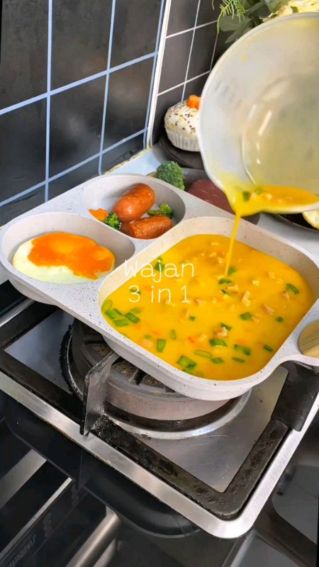 pan 3-in-1 #pan #pan3sekat #pan3in1 #pan3lubang #omellete #eggpan #panci #panci3in1 #wajan #wajan3in1 #pancistainless #wajan3sekat #RacunShopee #dapur