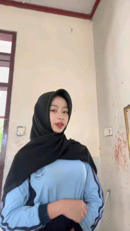 cantik banget 😋😋#RacunShopeeLokal #RacunShopeeCantik #foryoupage #anaksekolah #berandashopee #trending #ViralDiShopeeVideo #viral #RacunShopeeOutfit