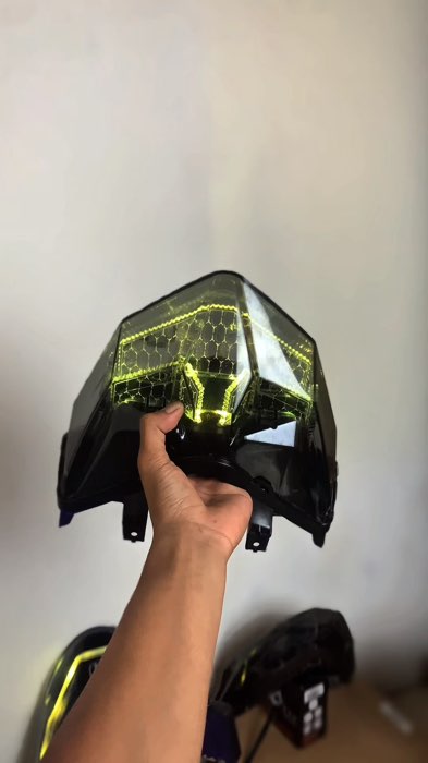 Stoplamp vario 150 new gen1/2 pnp colok soket🤩#variomodifikasi#vario150#stoplamprgb#ViralDiShopeeVideo#RacunShopee