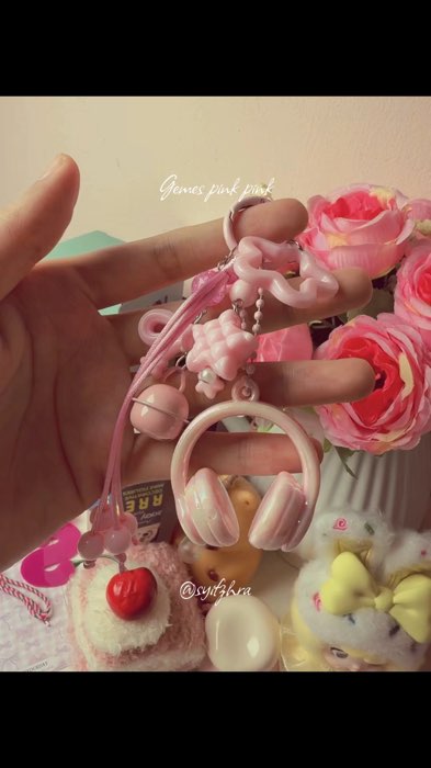 🌈🩷🎀🍓 #keychain #bagcharm #bagcharmkekinian #ViralDiShopeeVideo #viralvideo #masukberanda #masukberandafyp #Cashback40Persen #Cashback50RB #fypシ