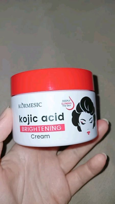 #daycream #creampenghilangflekhitam #brighteningcream #kojicacid