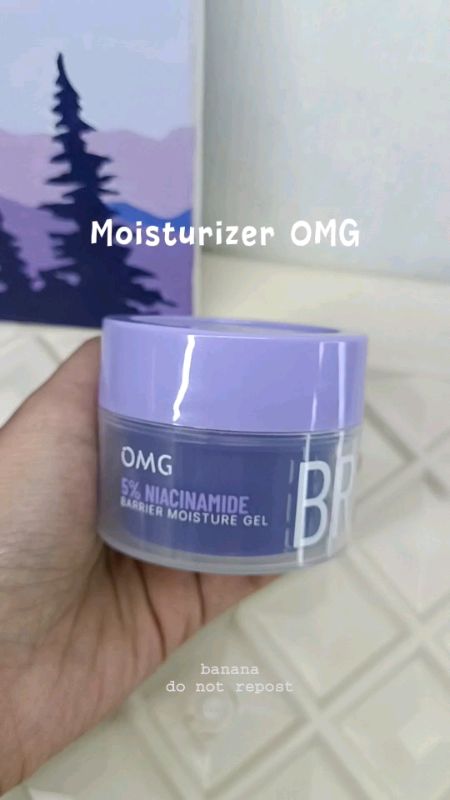 buat kulit kusam ini cocok sih mencerahkan kulit wajah #moisturizeromg #ViralDiShopeeVideo #shopeevideo #RacunShopee #RacunShopeeCheck #shopeebeauty