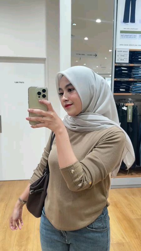 Top Longsleeve knit wanita / crop top lengan panjang. #toplongsleeveknit #ViralDiShopeeVideo #SpillRacunShopee #RacunShopeeCheck