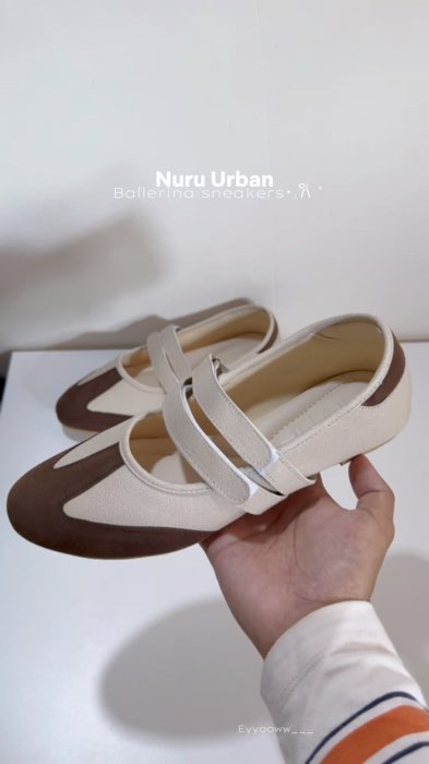 Cantik bangett><#SpillBawaBerkah #DiskonRacunShopee #Cashback50Persen #GratisOngkirRP0 #ShopeeCOD #sepatuwanita #ballerinasneakers #nuruurban