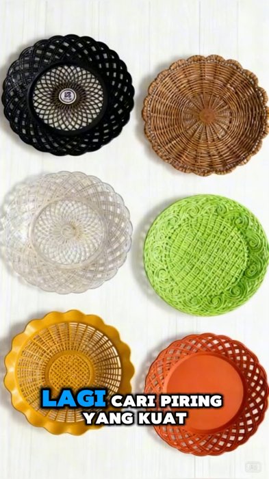 Piring rotan plastik estetik! 1 lusin cuma segini 😍 BPA Free, kuat & bikin meja makan makin cakep. Wajib punya di rumah! #piringrotan #peralatandapur