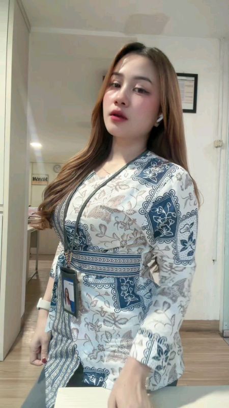 Batik Modern Wanita #Batik #batikwanita #kemejawanita #blousewanita #GratisOngkirRP0 #SpillRacunShopee #DiskonRacunShopee #Fyp
