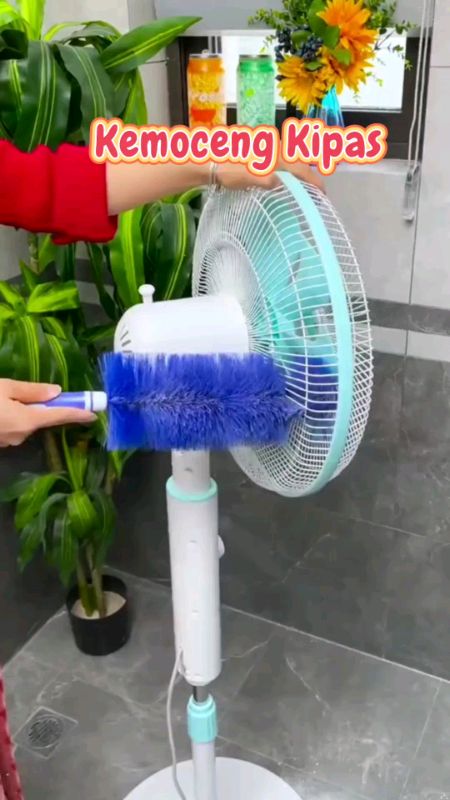 Kemoceng Sikat Kipas Angin #DiskonShopeeVideo #shopeeterkini #shopeevideoviral #shopeemurahlebay #DiShopeeAdaAja #murahbanget #shopeeviral
