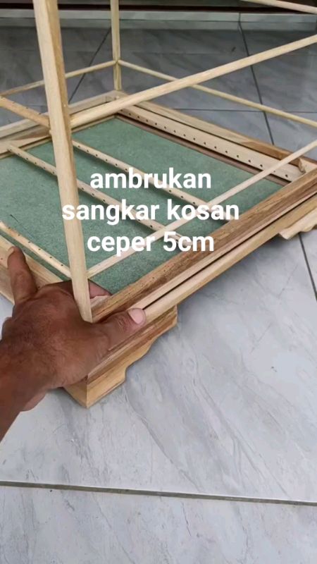 ambrukan sangkar kosan ceper 5cm, bahan full kayu jati , ready stock tidak perlu PO!! #sangkarkotak #burungkicau #sangkarkosan #ambrukansangkar