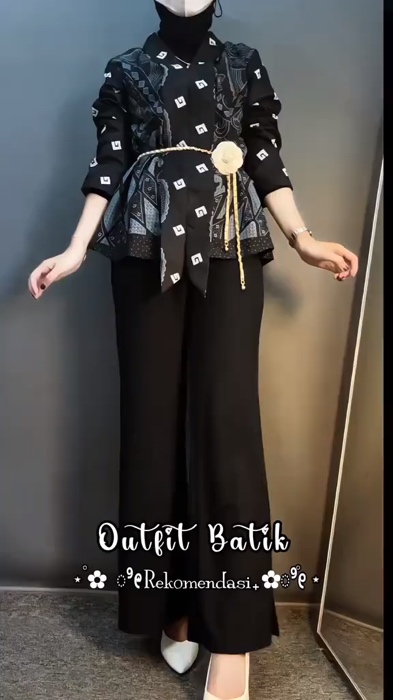 Blouse Batik modern cantik #blousebatik #batik #batikkerja #batikwanita #batikmodern #batikindonesia #batikmurah #batikkantor
