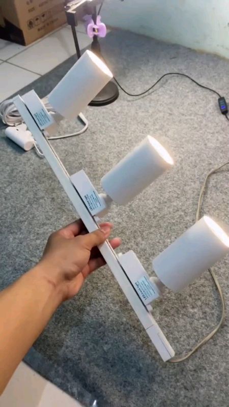 3 buat lampu sorot led rel sudah redi#videoviral #fyp #RacunShopeeCheck #shopeevideo