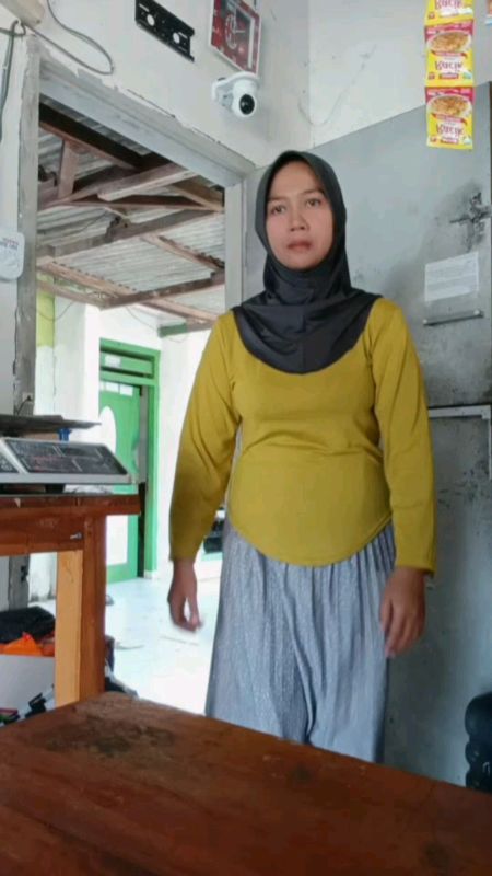 bahan adem masih gk percaya kalo harganya 20 ribuan #kaoswanita #kaoswanitaoval #kaossleeveles #kaoswanitamurah