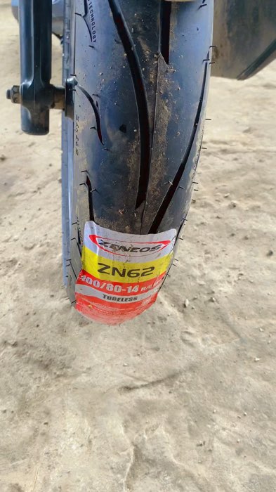 Ban luar ZENEOS TUBLESS#honda #ban #banmotor #tubless #tublessring14 #harian #fyp