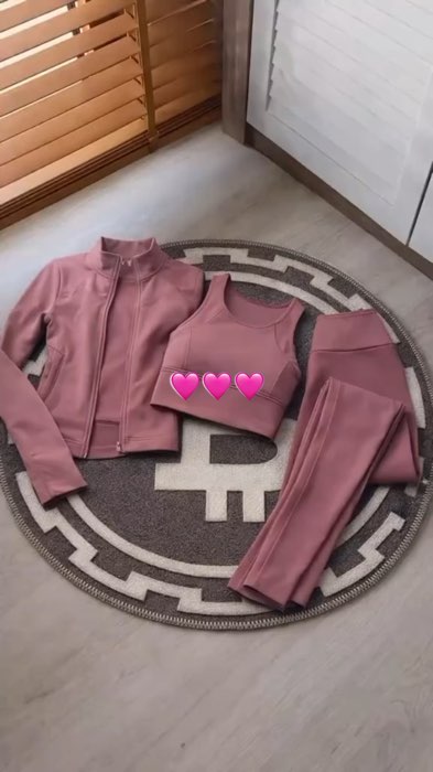 Setelan jaket olahraga wanita #setelanjaketolahraga #BerkahSpillRacunShopee #shopeevideo #fypshopeevideo #BerkahKreatorBerlimpah #fypage