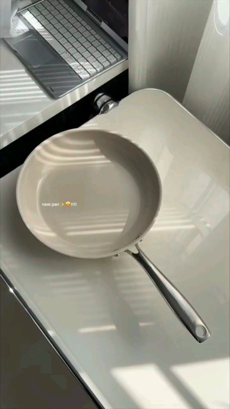 pan baru keramik anti lengket #redchef #RedChefWajanKeramik #wajankeramikantilengket #alatdapur #GratisOngkirRP0 #ViralDiShopeeVideo #GakNyeselBeliIni