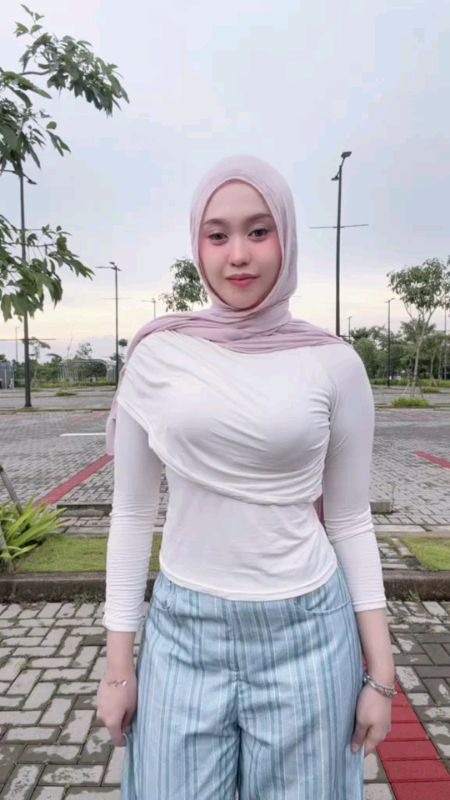 #kaoslenganpanjangwanita #kaosknit #knitrib #PeggyTop #peggytopatasanwanita #RacunShopee #FashiondiShopee #OOTDFashionShopee #ShopeeFashionHaul #spill