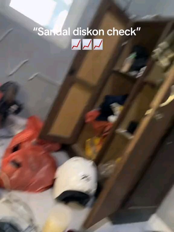 diskonnya gede cuy🤪🔥#sandalmurah #sandalviral #sandalkekinian #sandalkaret #sendalviral #shopeeaffiliatesprogram #ShopeeFashionHaul #RacunShopee