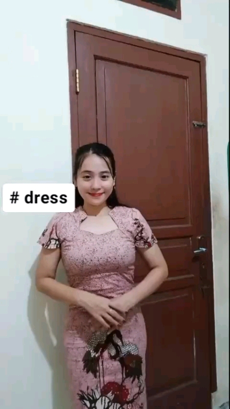 Cakep banget pake dress batik ala pramugari #dress #dresswanita #dressbatik #dressspan #RacunShopee #SpillRacunShopee #SpillBawaBerkah