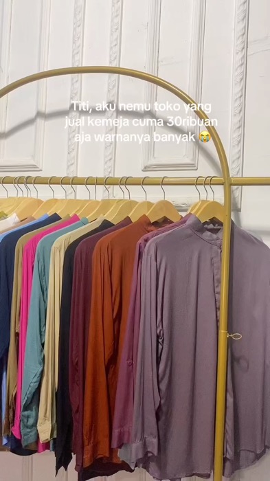 Kemeja Rayon cuma 30rb an ajaaaaaaa🥰🥰🥰#kemejarayon #kemejarayonpremium