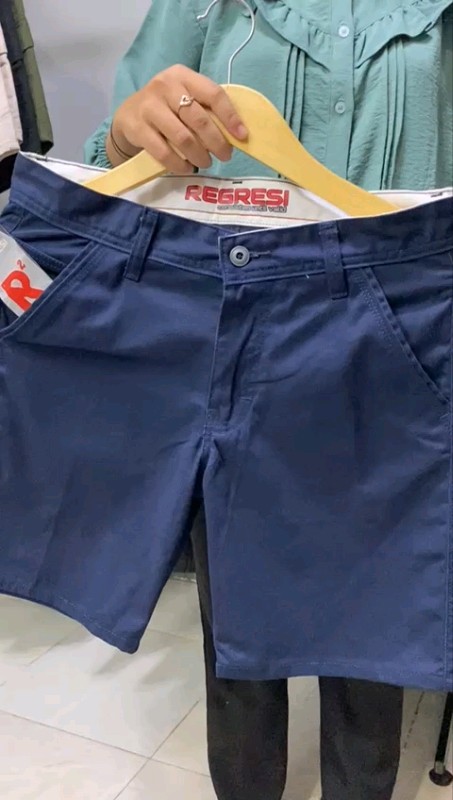 Celana Pendek Boardshort Regresi