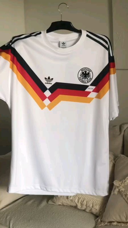Jersey Retro Jerman 1990 world cup #blokecore #blokecoreoutfit #worldcup #classicjersey #jerseybola