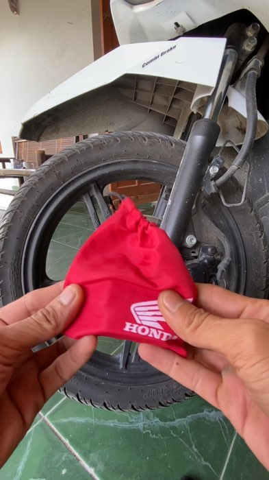 Gembok kunci pengaman motor #ViralDiShopeeVideo #RacunShopeeCheck #RacunShopee #GakNyeselBeliIni #GratisOngkirRP0 #karethandlerem