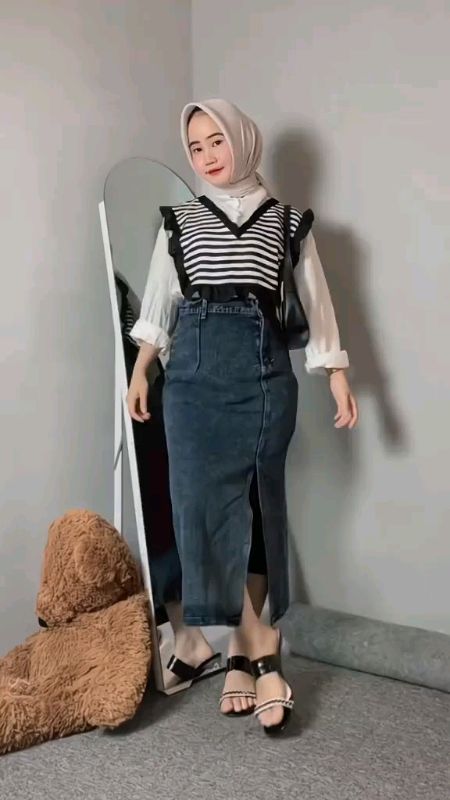 rok jeans cantikpoll😍💋#rokjeans #rokwanita#OOTDFashionShopee #RacunShopeeCheck #SpillRacunShopeeHaul