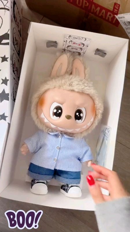 emang ada yang nolak dikasih boneka ini? #labubu #boneka #bonekaviral #mainananak #mainanviral #hiburan #RacunShopee #shopeevideo