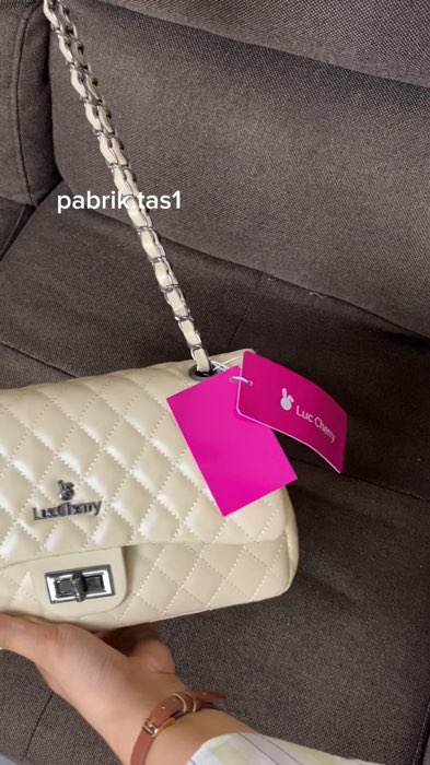 Tas mevvahh dari lucherry 😎😍#taspesta #taswanitamurah #tasselempangwanita #taslucherry #taskantormurah #tasviral #tasselempang #pabriktas1