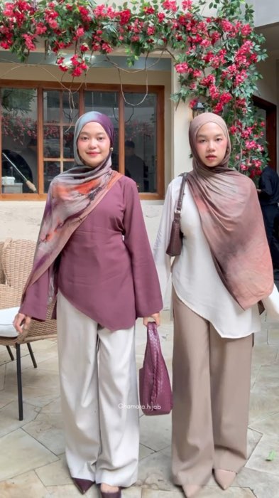 Meena blouse — order now at 7.7!🥰 #ootdhijab #inspooutfit #basicoutfit
