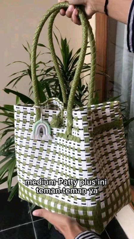 Tas  Jaali wanita anyam#cekoutsekarangjuga🛍 #BerkahSpillRacunShopee #fypviral #DiskonShopeeVideo