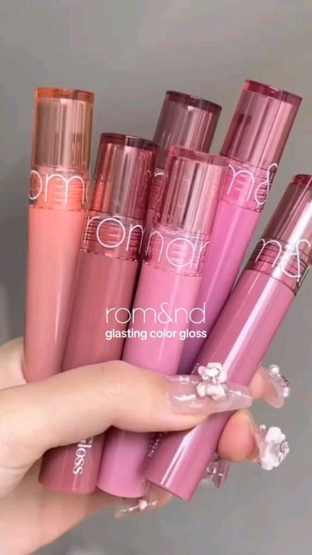 lip gloss terfavorit #romand #lipgloss #CantikdiShopee #ShopeeBeautyHaul #SpillRacunShopee #DiskonRacunShopee #Diskon40RB #GratisOngkirRP0
