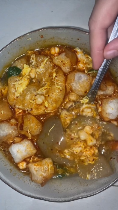 Hayo co gaes baso aci ayam suwir cuma 5 ribuan aja #basoaci #boci #sehotbandung #gratisongkir #fyp #fypシ