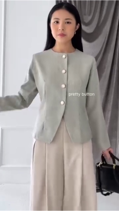 #ShopeeLook #OOTDFashionShopee #atasanwanita #outfitideas #outfitinspiration #sanjublouse #blousewanita