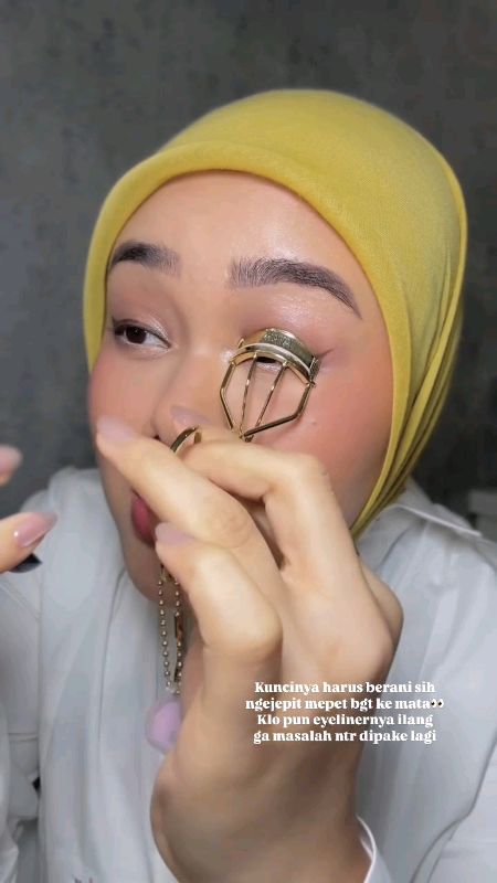 LASHBOSS ITCURL EYELASH CURLER REVIEW BY FATYA BIYA