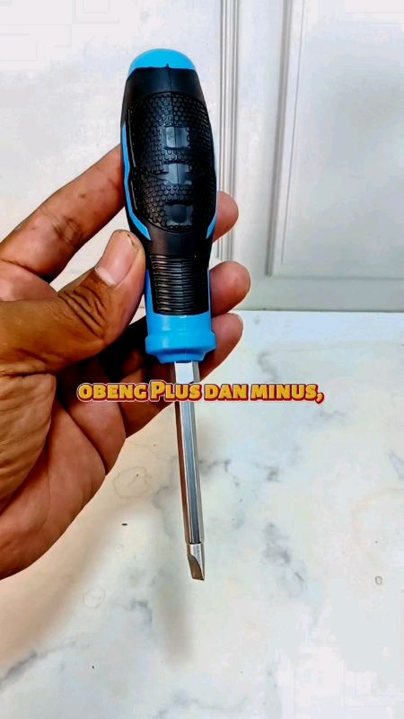 obeng bolak balik Plus dan minus gagang karet #RacunShopee #GratisOngkirRP0 #GakNyeselBeliIni #ViralDiShopeeVideo #obeng #obengbolakbalik #obeng #fyp