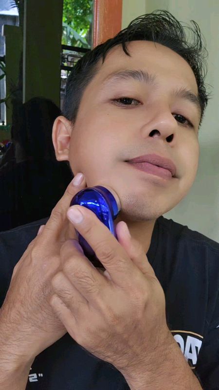 mencukur kumis jadi lebih mudah dan cepat #alatcukurkumismurah #alatcukurelektrik #alatcukurmini