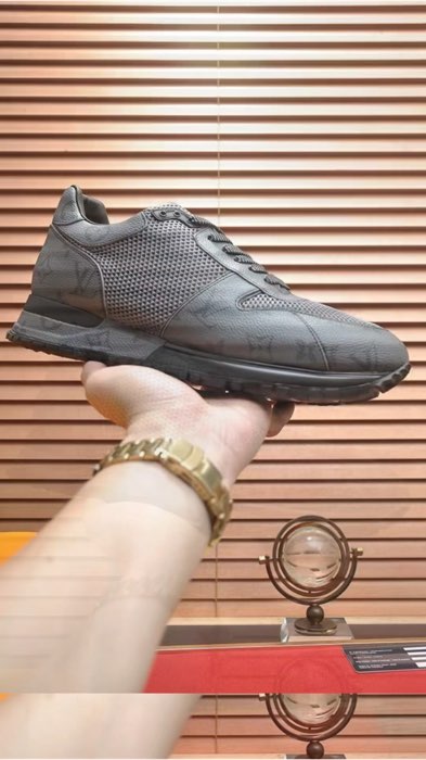 #sneakers #sneakerspria #sepatupria #sepatucowok #sepatusneakers #videolucuseru #fyp #VideoViralDiShopee #ShopeeBeautyHaul #ShopeeFashionHaul