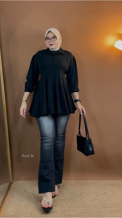 #blouse #fypdongggggggg #ootd #outfitinspiration #kemejawanita #atasanwanita #shopeevideo #ShopeeCOD #ShopeeLook #fypシ